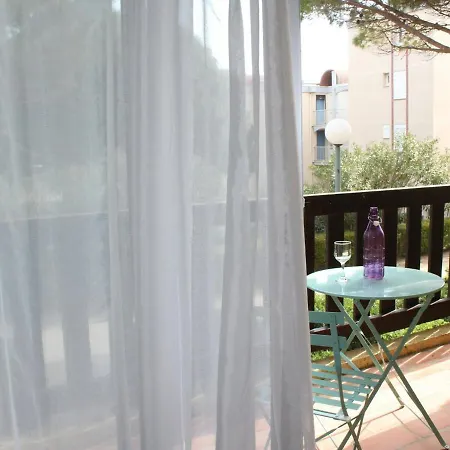 Apartment Gruissan, 3 Pieces, 6 Personnes - Fr-1-229-760 Gruissan