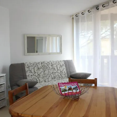 Gruissan, 3 Pieces, 6 Personnes - Fr-1-229-760 Apartment