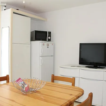 Gruissan, 3 Pieces, 6 Personnes - Fr-1-229-760 Apartment *